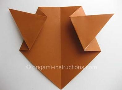 经典的儿童折纸基本折法教程帮助我们制作出漂亮的儿童折纸小熊来