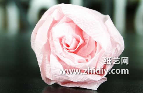 玫瑰花的折法的核心是如何制作出各种漂亮精彩的玫瑰花