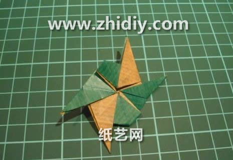 学习折纸的方式是让我们可以利用折叠来制作出精致的构型来