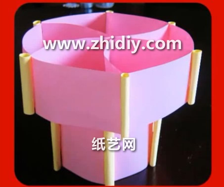 中国传统灯笼制作方法的手工纸艺折纸制作教程教你制作出漂亮的立体灯笼