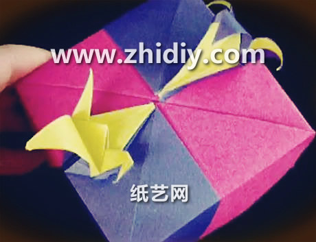 千纸鹤和百合花手工折纸图解教程手把手教你制作出漂亮的折纸盒子