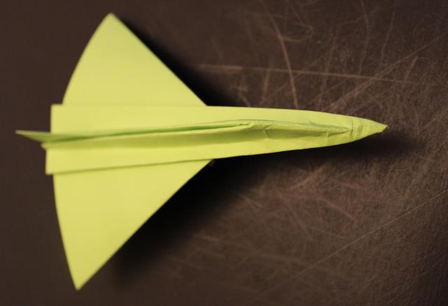 纸飞机折纸大全教你如何折F-102三角剑喷气式折纸战斗机