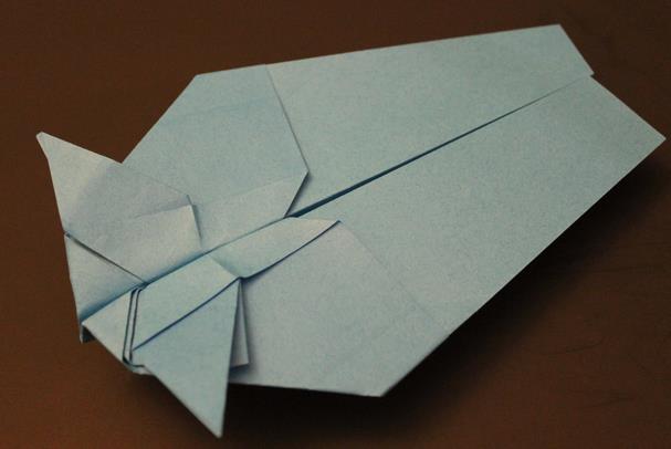 飞得远的纸飞机折法之创意折纸滑翔机的折法视频教程