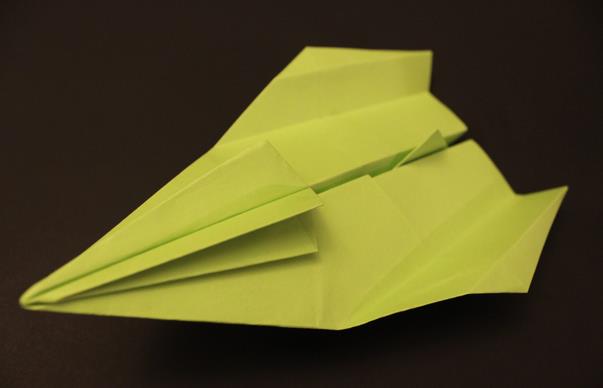 空中之王手工折纸滑翔机的折法视频教程