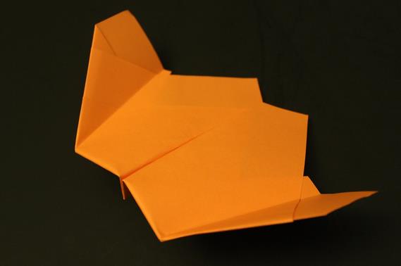 纸飞机的折法大全之新skyking空中之王折纸滑翔机的折法教程