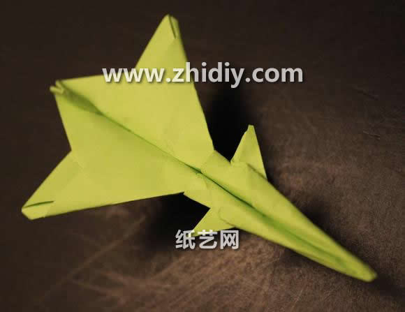 超酷折纸战斗机的折纸图解视频教程教你制作漂亮折纸战斗机