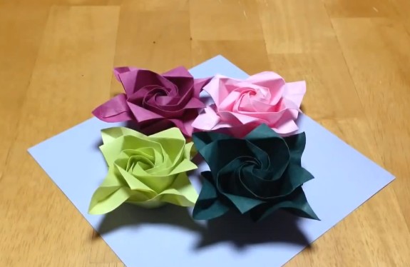 折纸玫瑰花的折法大全之剑形花瓣玫瑰花的手工折纸视频教程
