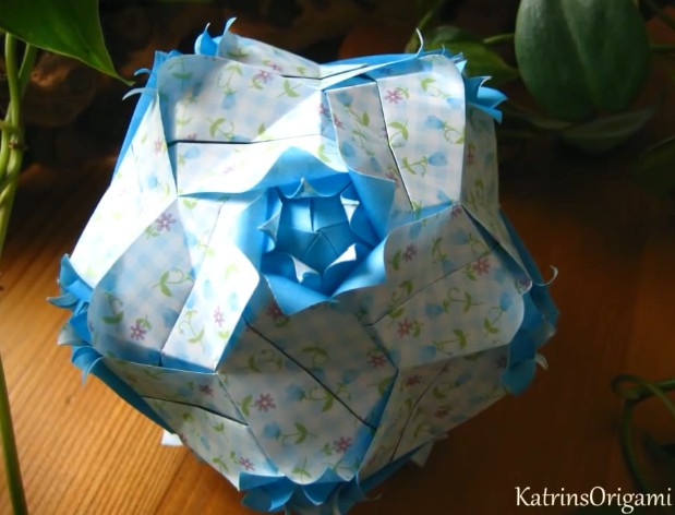 星光折纸花球灯笼制作方法的手工折纸视频教程