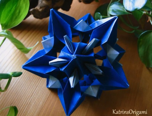 蓝色星空折纸花球灯笼制作方法手工制作视频教程