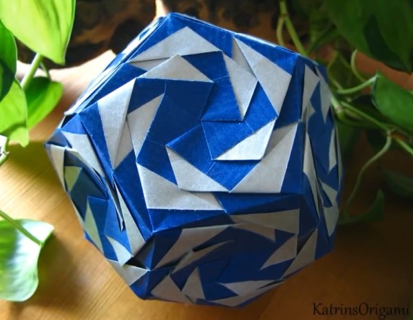 折纸花球灯笼制作方法之龙卷风手工折纸花球手工饰品教程