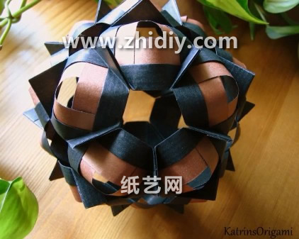 纸编折纸花球的折法教程手把手教你制作出精美的手工折纸花球