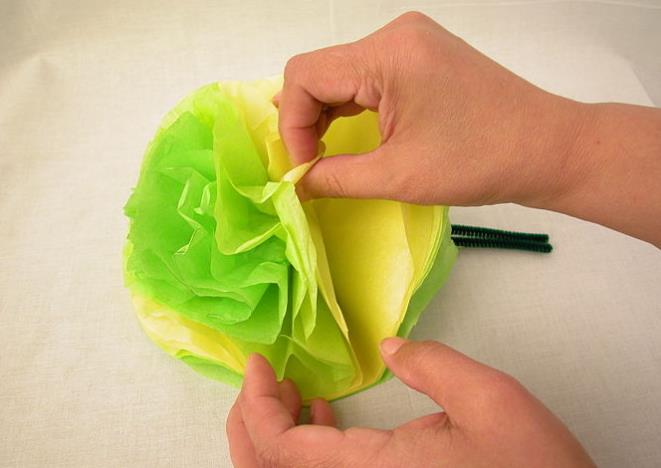 纸艺康乃馨的手工制作图解大全教程一步一步的教你完成康乃馨纸艺花制作