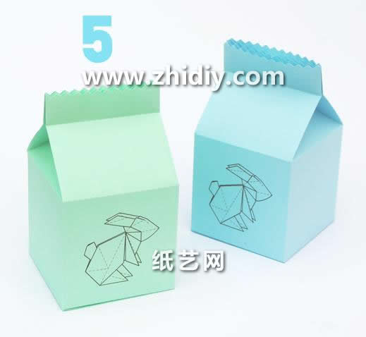 基本的制作图解教程展示出折纸包装盒制作的细节来
