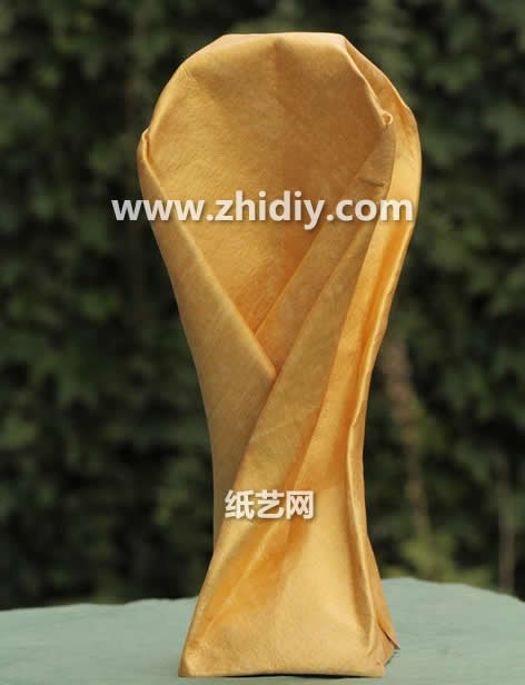 折纸世界杯大力神杯的折法教程教你制作出漂亮的手工折纸世界杯