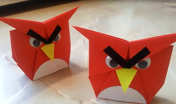 折纸大全之简单红色的愤怒的小鸟手工制作教程