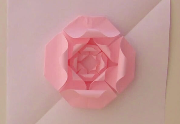 简单折纸玫瑰如何做之手工折纸玫瑰大全教程