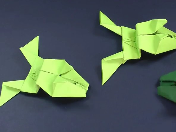 会跳的纸青蛙的折法教你会跳的青蛙怎么折