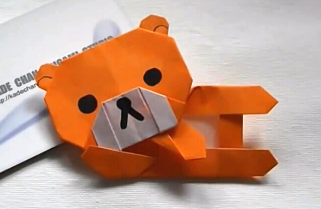 折纸轻松熊手工折纸视频教程