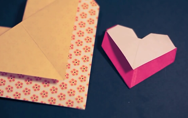 情人节礼物手工折纸心钱包的折法DIY制作教程