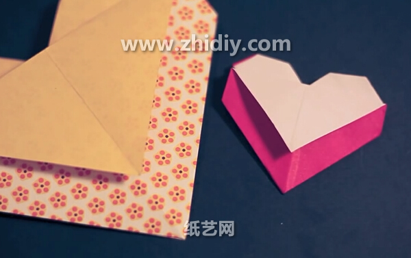 手工折纸大全教程教你学习如何制作情人节礼物折纸心钱包