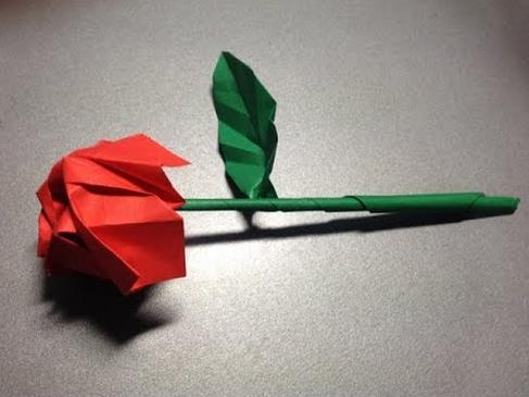 新的折纸玫瑰花折法大全教程教你手工折纸玫瑰花