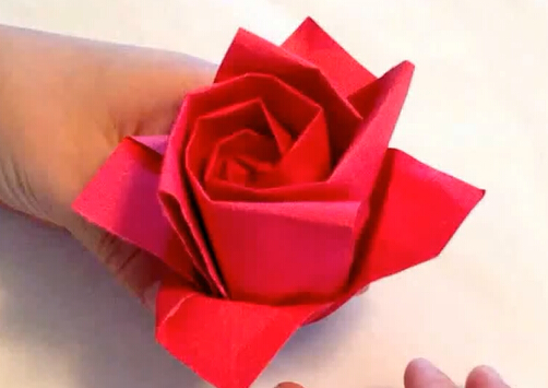 一分钟超级简单川崎玫瑰花的折法视频手工制作DIY教程