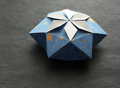 圣诞节礼物盒手工折纸盒子的折法视频教程