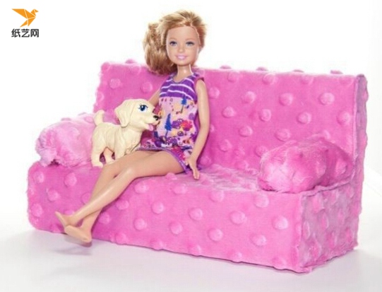 如何给芭比娃娃自制家具？手工制作芭比娃娃的沙发制作教程图解