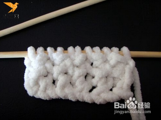 手工编织棒针情人扣织法编织的圣诞节礼物情侣围巾