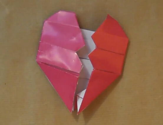 情人节折纸心折纸破碎的心手工折纸视频教程