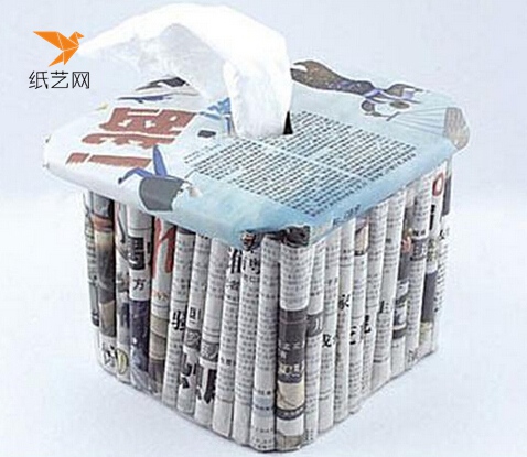 变废为宝旧报纸DIY的小巧纸巾盒制作图