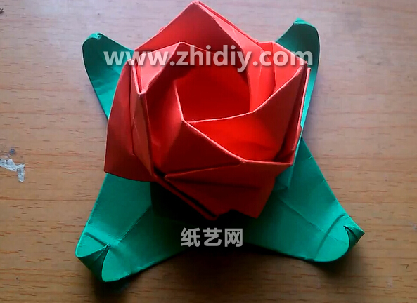 手工折纸川崎玫瑰花的折法教程教你如何制作出精美的折纸玫瑰