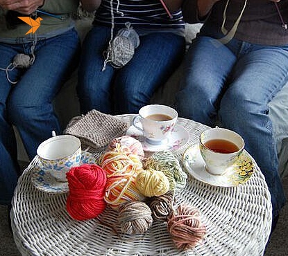 用毛线编织DIY家具有个性的衣服图解