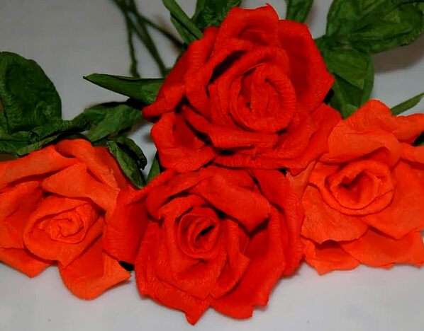 纸玫瑰精美手工制作教程一步一步教你学习皱纹纸纸玫瑰花的制作方法