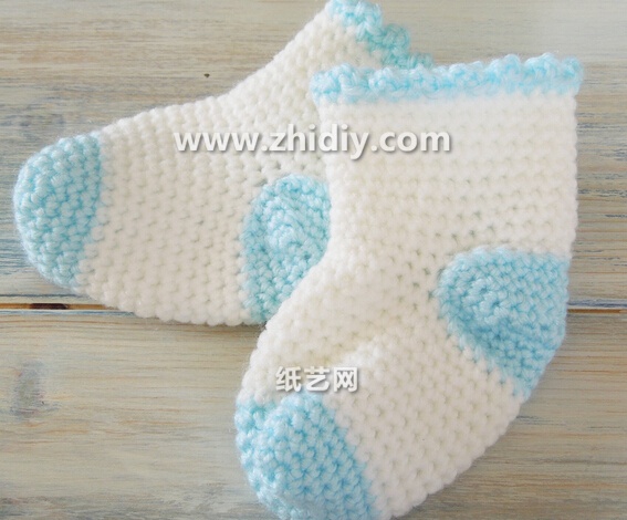 手工钩针编织的制作教程教你学习宝宝毛线袜子的手工制作