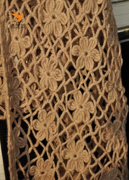 手工钩针编织时尚的丝绒围巾制作图解