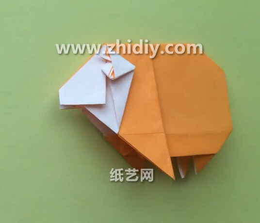卡通折纸羊的折法教程手把手教你制作出简单的折纸羊