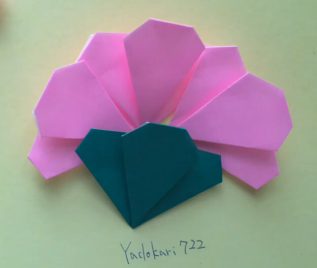 妇女节装饰折纸花的折法教程手把手教你折纸花制作