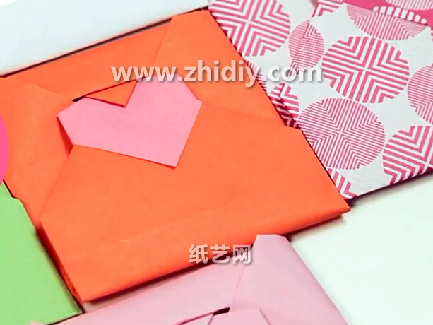 情人节折纸心信封的手工礼物制作教程教你如何折叠情人节折纸信封