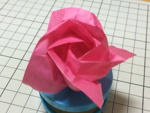 手工简单折纸玫瑰花折法制作教程