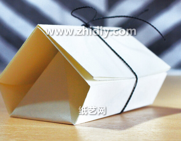 新年手工礼盒折纸小礼盒的手工折纸制作教程