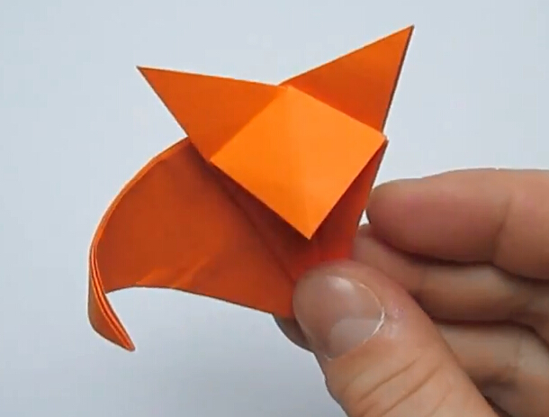 简单折纸狐狸的折纸手工视频教程