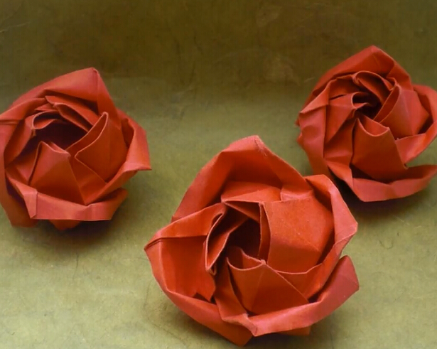 湿法折纸玫瑰花精美手工纸玫瑰花的折法教程