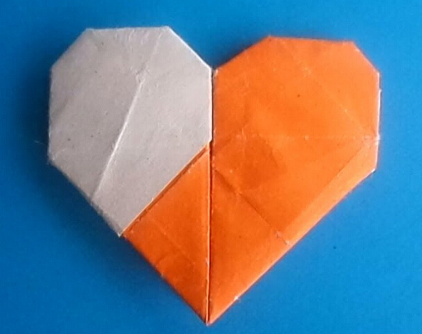 不对称双色折纸心如何折叠