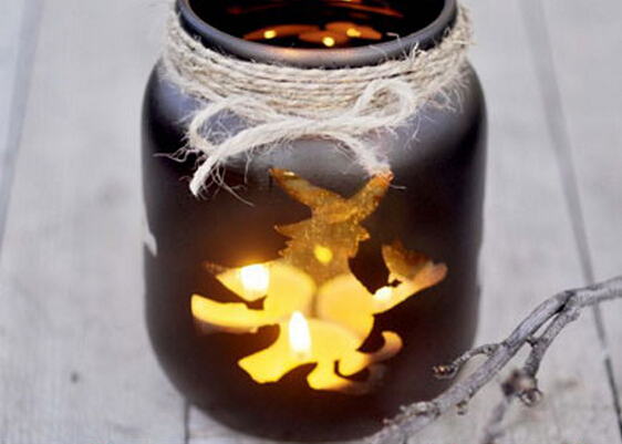 旧玻璃瓶的废物利用制作万圣节巫师灯的制作教程