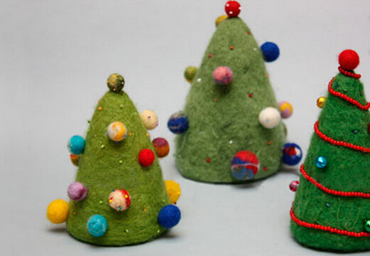 羊毛毡湿毡制作圣诞树可爱装饰的制作教程图解