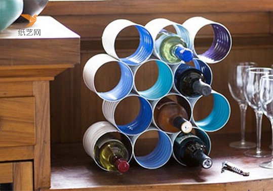 废物利用易拉罐旧罐子制作红酒架的教程图解