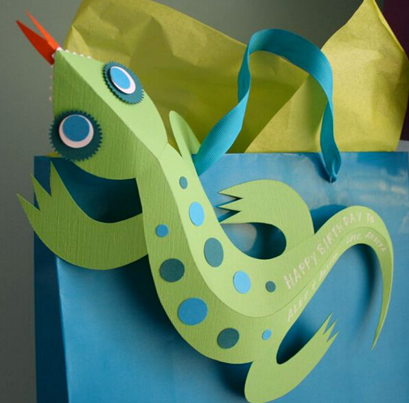 儿童节立体纸雕蜥蜴手工制作图解教程【附蜥蜴纸雕模板】