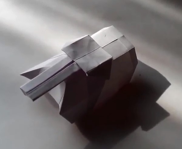 立体折纸坦克的折纸视频教程