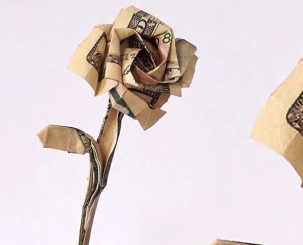 美元折纸玫瑰花的折纸手工制作教程